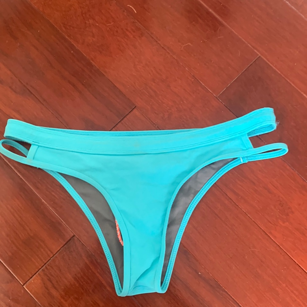 Jolyn Kyle bottoms